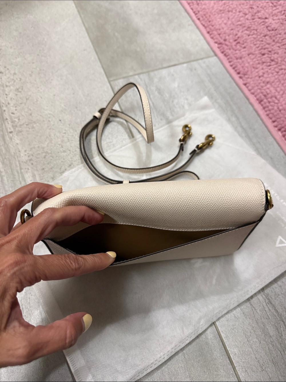 Coach chalk Crossbody Bag with Gold Hardware - Picture 8 of 9